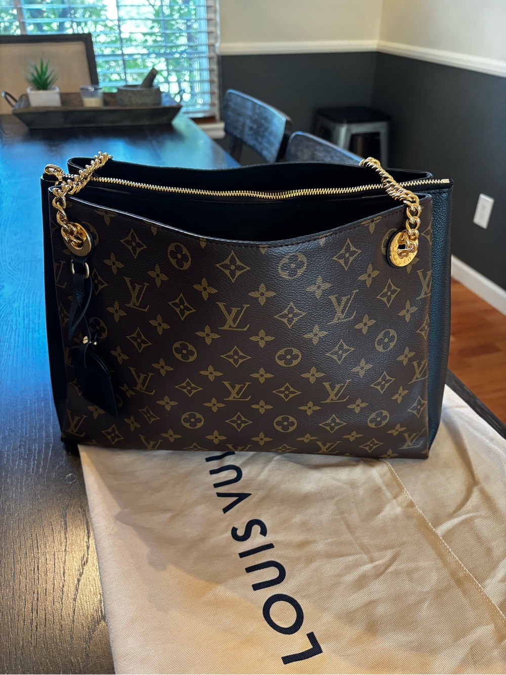 Louis Vuitton Monogram Surene MM - Picture 6 of 8